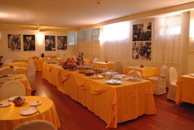 Deco Hotel 페루자 외부 사진